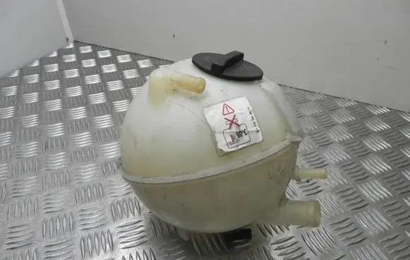 Mercedes-Benz Vito Viano W639 Coolant expansion tank/reservoir A6395010503 VD13392