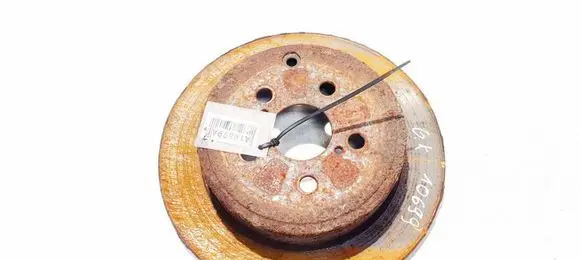 Toyota Avensis T250 Rear brake disc neventiliuojamas