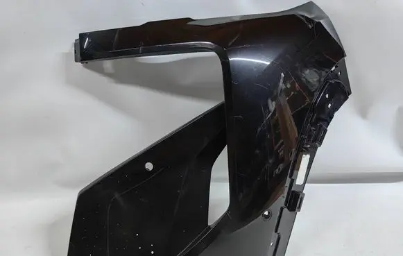 BMW XM Front bumper corner part panel trim 9852111