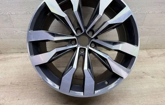 Volkswagen Tiguan R20 alloy rim 5NA601025G
