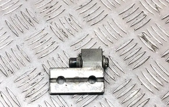 BMW 5 E39 Front door lower hinge 