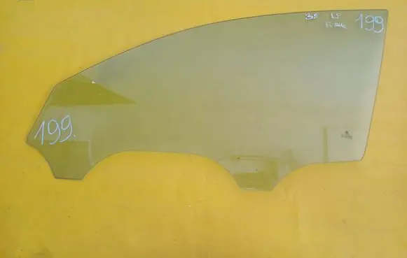 Volkswagen PASSAT B5.5 Front door window glass four-door