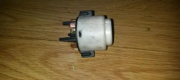 Audi A6 S6 C5 4B Ignition lock contact 4b0905849
