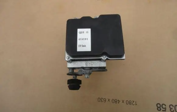 Mercedes-Benz E W212 ABS Pump A2124312912