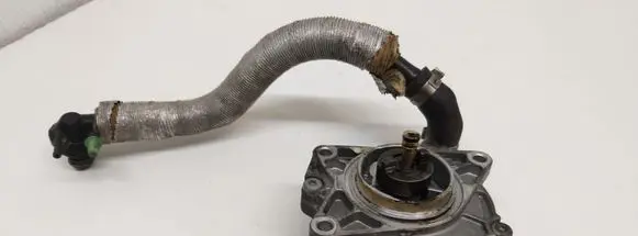 Audi A6 S6 C5 4B Vacuum pump 059145100B