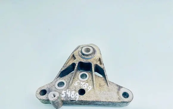 Volvo V70 Gearbox mounting bracket 31252936