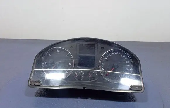 Volkswagen Golf Plus Speedometer (instrument cluster) 1K0920861M