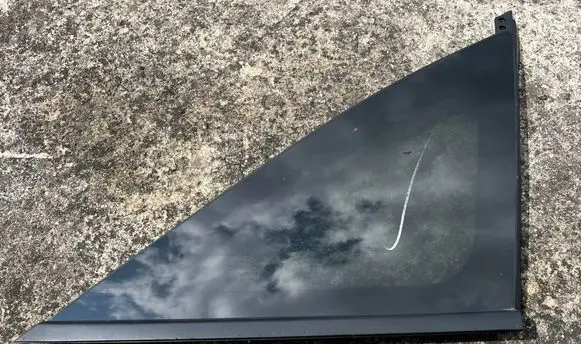 Hyundai Tucson IV NX4 Rear side window 87820N7010 87820N70