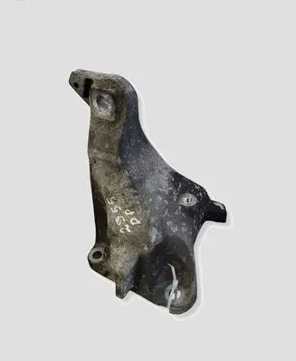 BMW 3 E90 E91 Engine mounting bracket 6781916 13807410