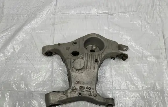 Rear upper control arm/wishbone