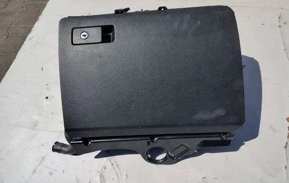 Volkswagen PASSAT CC Glove box 3C1857114