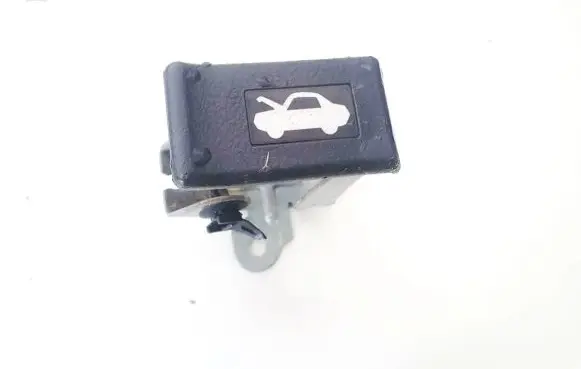 Honda CR-V Engine bonnet (hood) release handle