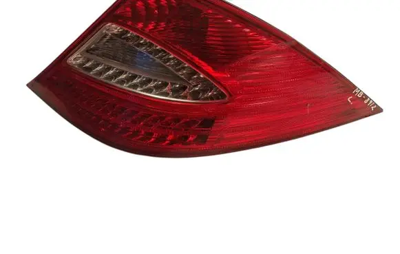 Mercedes-Benz CLS C219 Rear/tail lights A2198200664