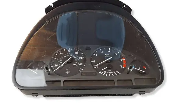 BMW 7 E38 Speedometer (instrument cluster) 8387069 62118387069 110008784
