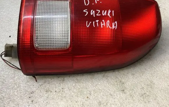 Suzuki Grand Vitara I Rear/tail lights 13232080