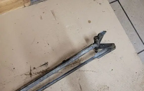 Citroen C4 I Front wiper linkage and motor 40463812V