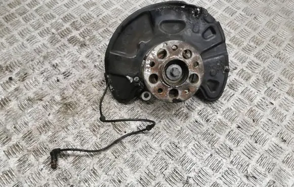 Mercedes-Benz GLK (X204) Front wheel hub