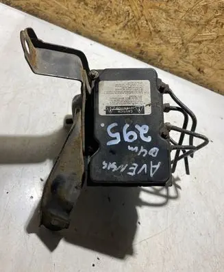 Toyota Avensis T250 ABS Pump