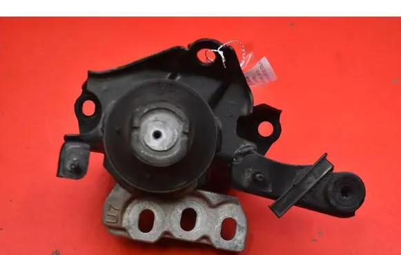 Toyota Yaris Cross Gearbox mounting bracket 