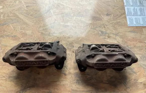 Subaru Impreza II Front brake caliper