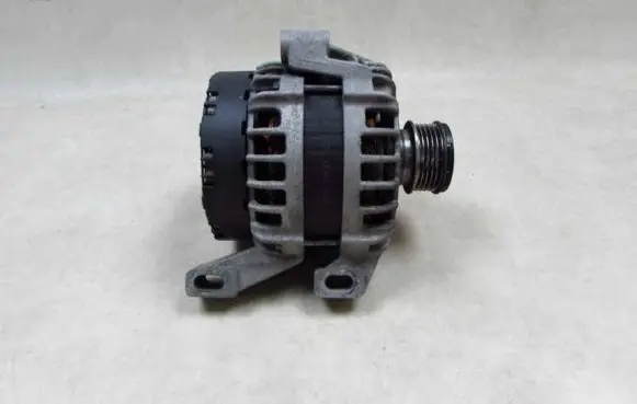 Volvo S60 Generator/alternator 30659131 54677