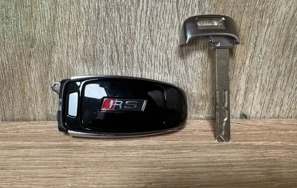 Audi RS3 8Y Ignition key/card 4N0959754EM