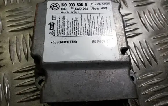 Volkswagen Golf V Airbag control unit/module 1K0909605R