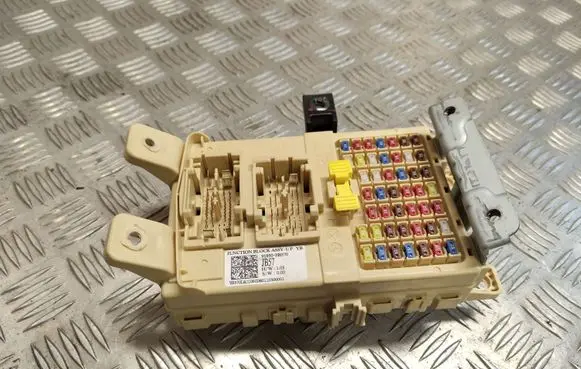 KIA Rio Fuse module 91950H8570 919D566000