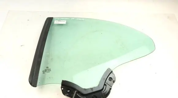 BMW 6 E63 E64 Front vent window/glass (coupe) 7186643