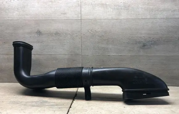 Mercedes-Benz E W213 Air intake duct part A6510903437 0112351A
