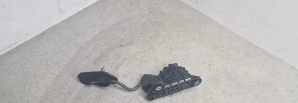 Toyota Prius (XW20) Accelerator throttle pedal 7812047040