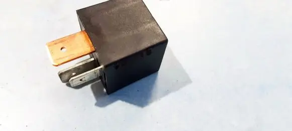 Skoda Octavia Mk2 (1Z) Other relay 3D0951253A