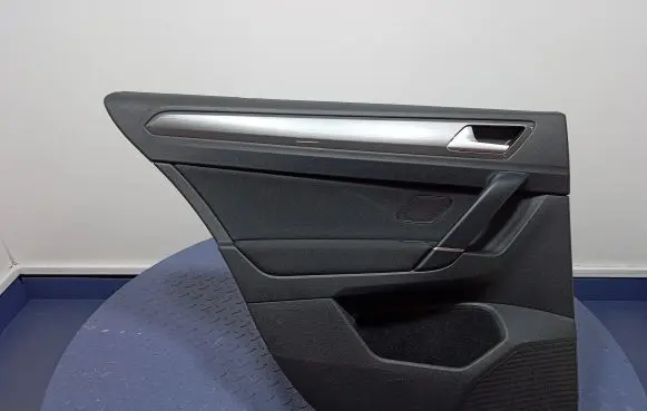 Volkswagen Golf VII Door card panel trim set 510867211L