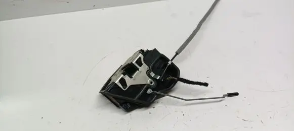 BMW 5 E60 E61 Front door lock 7202146
