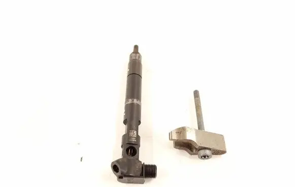 Mercedes-Benz E W212 Fuel injector 6510702887 A6510702887
