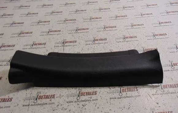 Lexus IS 220D-250-350 Rear sill trim cover 6791853030
