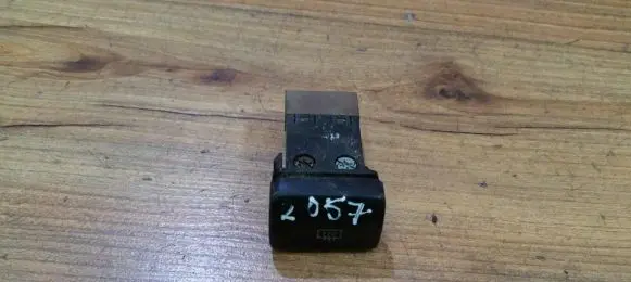 Nissan Sunny Windscreen/window heater switch