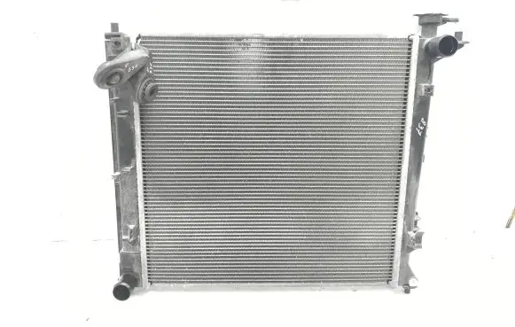 Hyundai ix35 Coolant radiator
