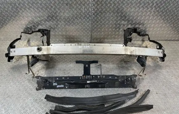 Mercedes-Benz C W204 Top upper radiator support slam panel A2046200272