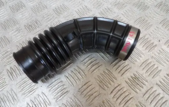 Suzuki Jimny Air intake hose/pipe 