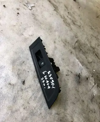 Skoda Scala Electric window control switch 5g0959855k