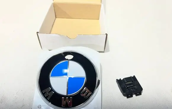 BMW 4 G22 G23 G24 G26 Manufacturer badge logo/emblem 7497531