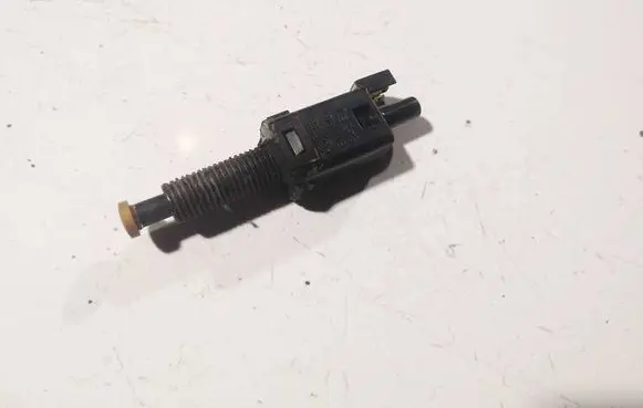 Audi 80 90 S2 B4 Brake pedal sensor switch 811907343b