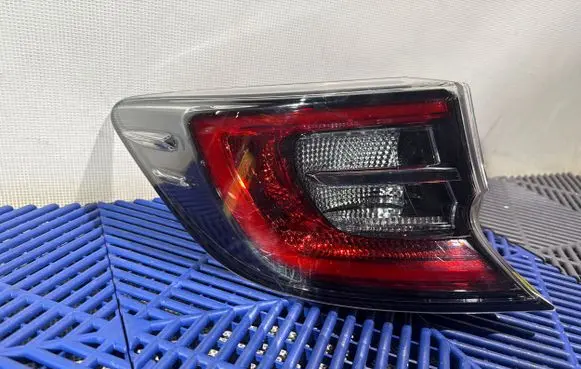 Toyota Corolla E210 E21 Rear/tail lights V350010L