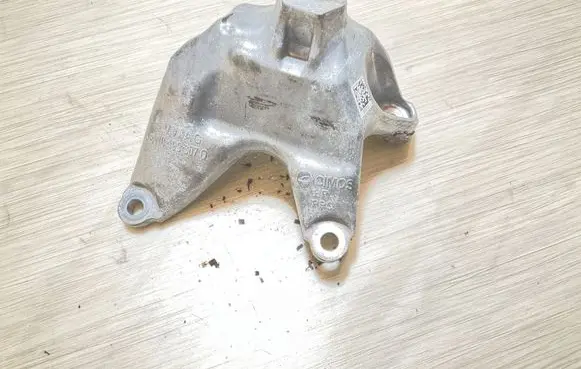 Audi A5 Engine mounting bracket 8W0199307Q