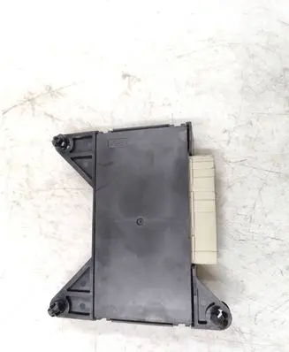 Cadillac CTS Comfort/convenience module 25744802 050995 3083V