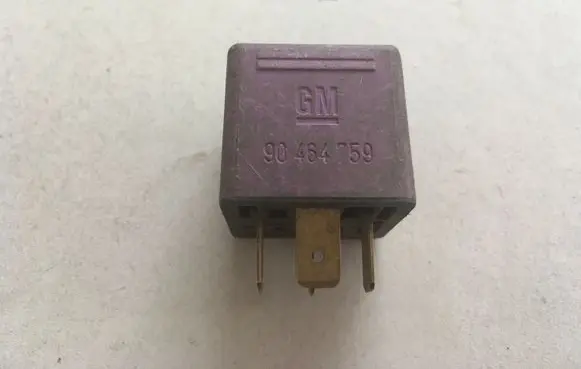 Opel Zafira A Other relay 0332019452 GM90464759