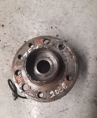 Opel Zafira B Front wheel hub