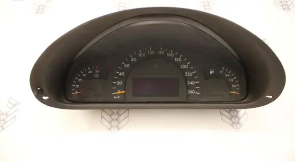 Mercedes-Benz C W203 Speedometer (instrument cluster) A2035403047