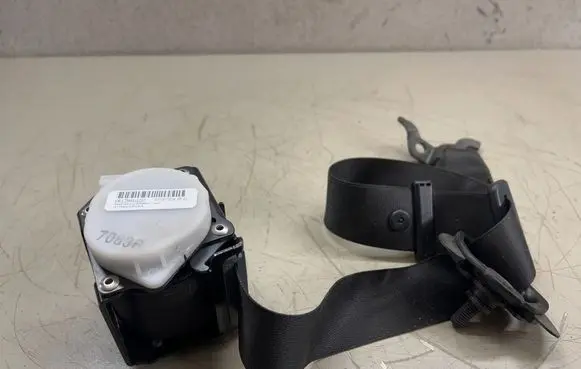 BMW X4 F26 Front seatbelt 30577152 6961299001 N7NB2155DA